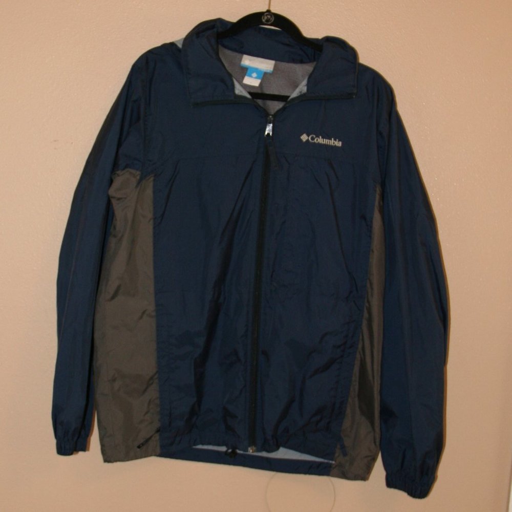Navy Blue Columbia Titanium Windbreaker size M